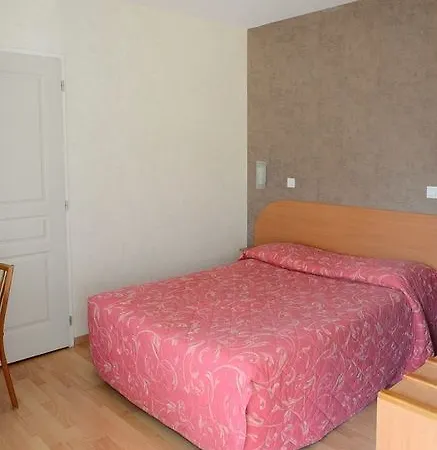 Logis Les Agriculteurs Saint-Pierre-en-Auge