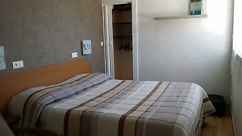 Logis Les Agriculteurs Saint-Pierre-en-Auge