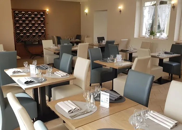 Logis Les Agriculteurs 2*