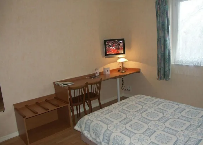 Hotel Logis Les Agriculteurs Saint-Pierre-en-Auge